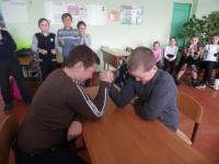 Совместно с сельским библиотекарем 20 февраля в 4-а классе прошел конкурс "Рыцарский турнир" 