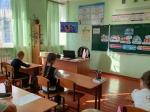 12 октября состоялось очередное занятие «Разговоры о важном». На этот раз возрастные группы говорили об одной общей теме — безопасности в цифровой среде, но содержание разговоров адаптировано к возрасту участников.