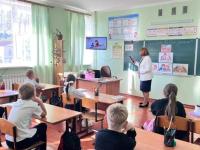  5 октября, в нашей школе прошли занятия цикла «Разговоры о важном» — сразу две темы, и обе оказались по-настоящему глубокими.