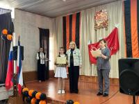 Торжественная линейка, посвященная Дню Победы